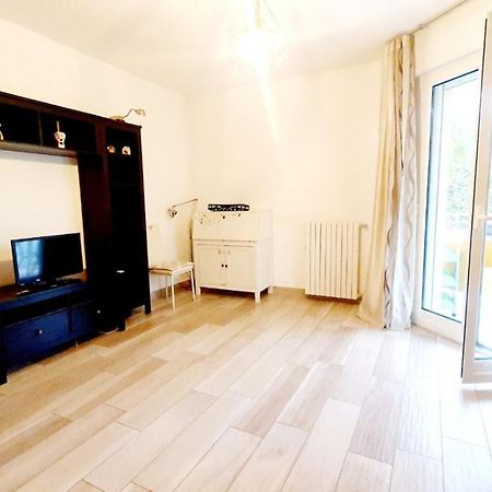 Garden Apartment Bari Bagian luar foto