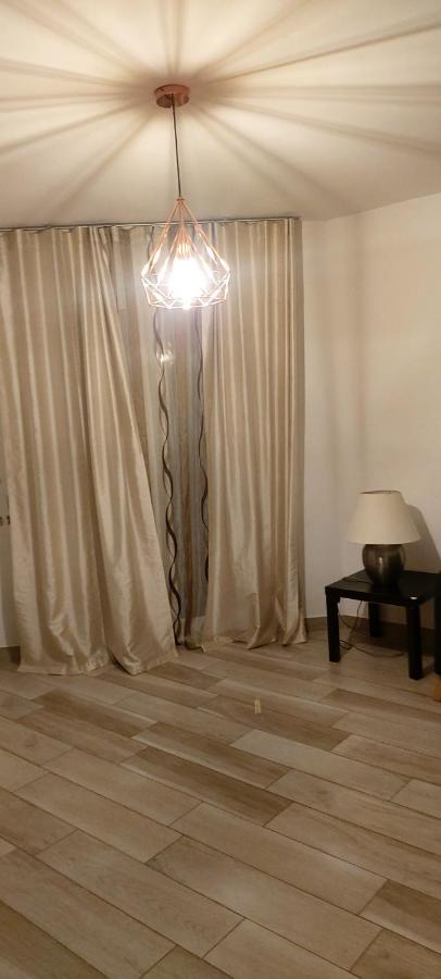 Garden Apartment Bari Bagian luar foto