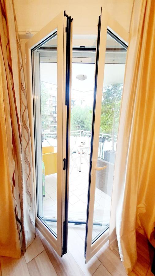 Garden Apartment Bari Bagian luar foto